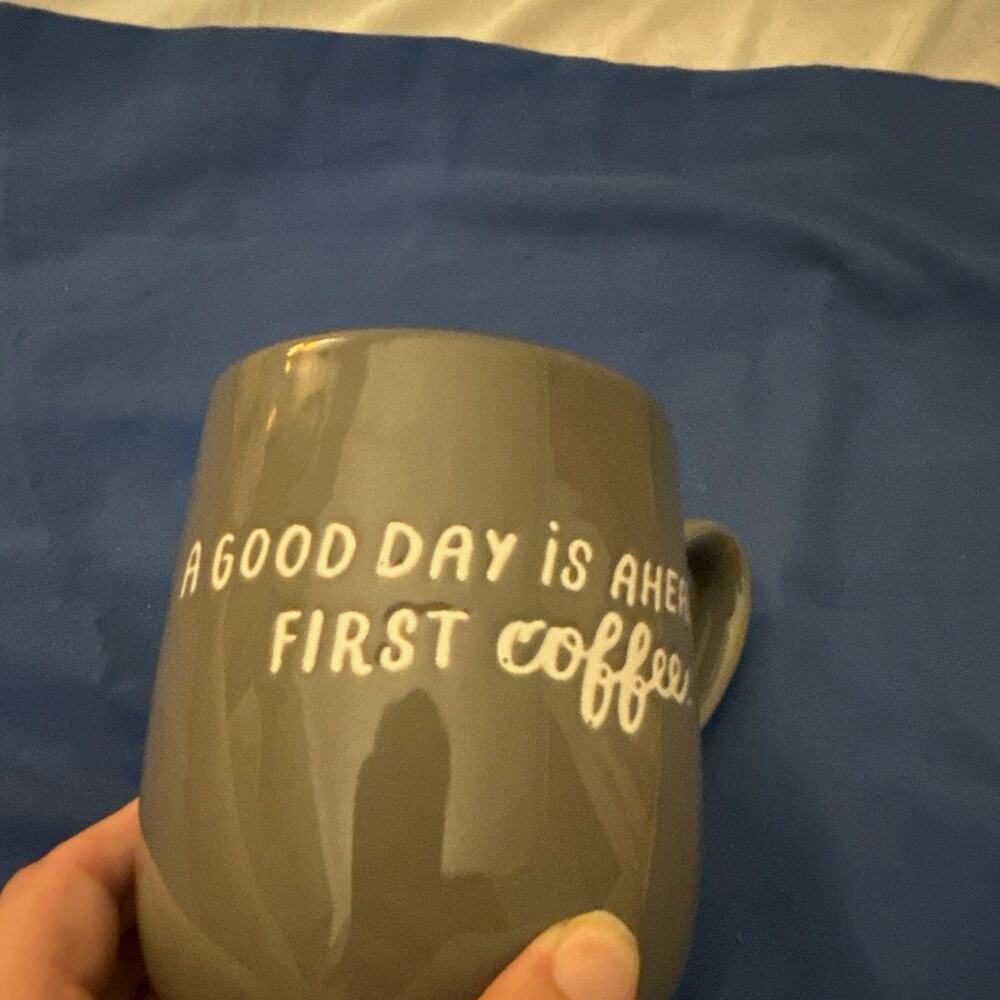 Threshold Gray Stoneware Coffee Mug 10 oz Dishwasher/Microwave Safe "A Good Day"